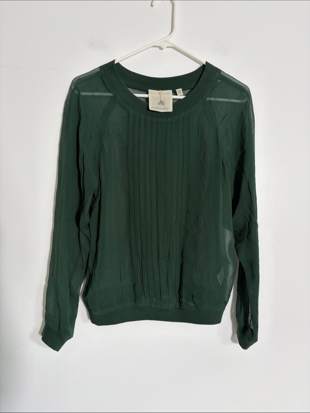 One Fine Day Dark Green Sheer Pleated Long Sleeve Blouse Small
